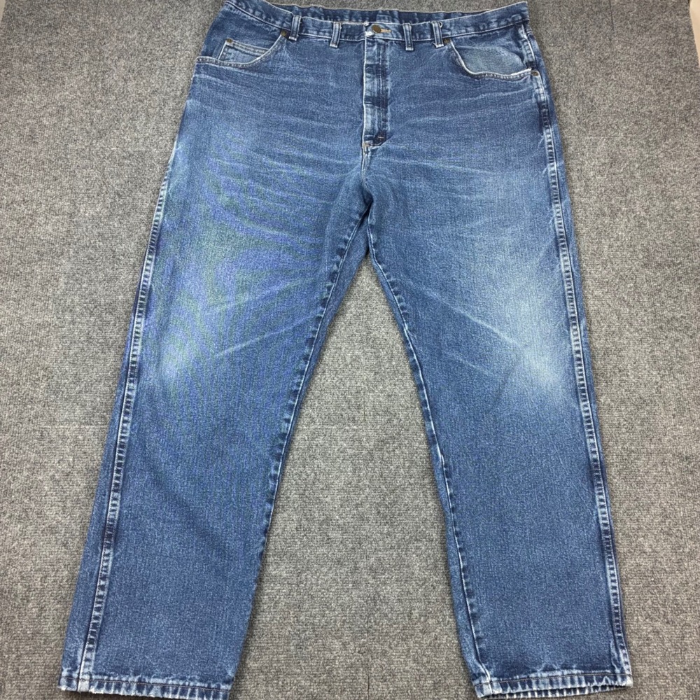 Wrangler Rugged Wear Mens Size 44x32 (42x30) Blue Relaxed Fit Straight Leg Jeans